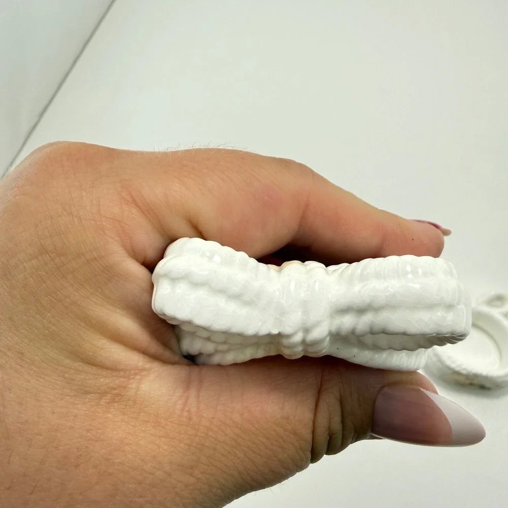 Audrey Taiwan White Rope Bow Ceramic Napkin Rings Set of 2 Vintage Table Decor